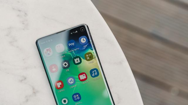 不只是颜值党的胜利——三星S10体验