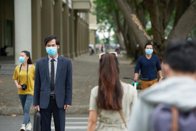 令人愤怒！从意大利绕了地球半圈多跑回来，害惨了河南和北京