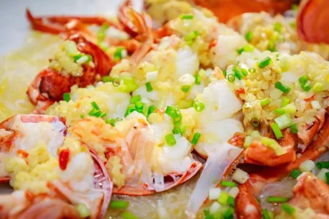 蒜蓉粉丝蒸龙虾