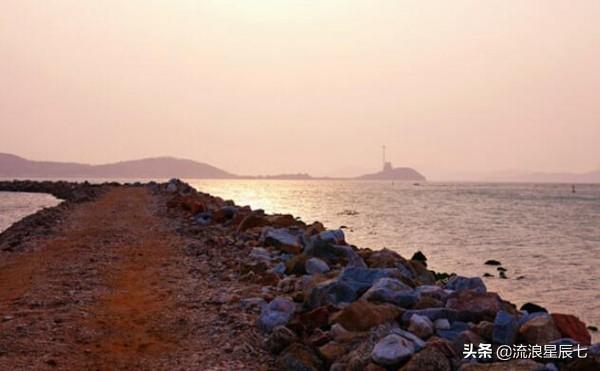 中国最美的十大海边小镇，第三被称之为东方夏威夷